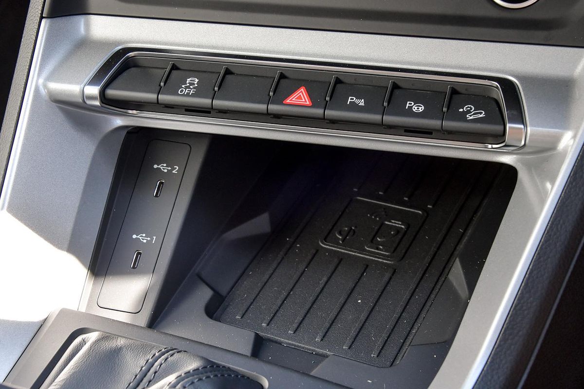 2024 Audi Q3 35 TFSI F3