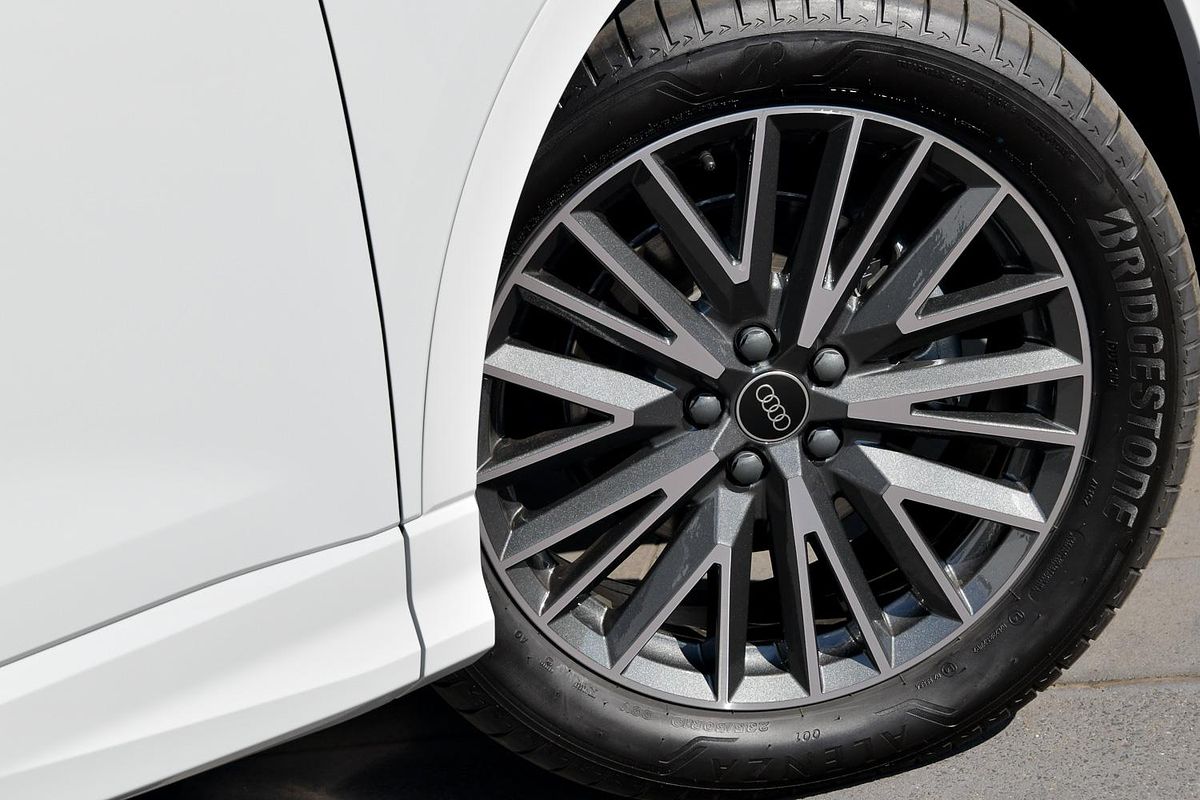 2024 Audi Q3 35 TFSI F3