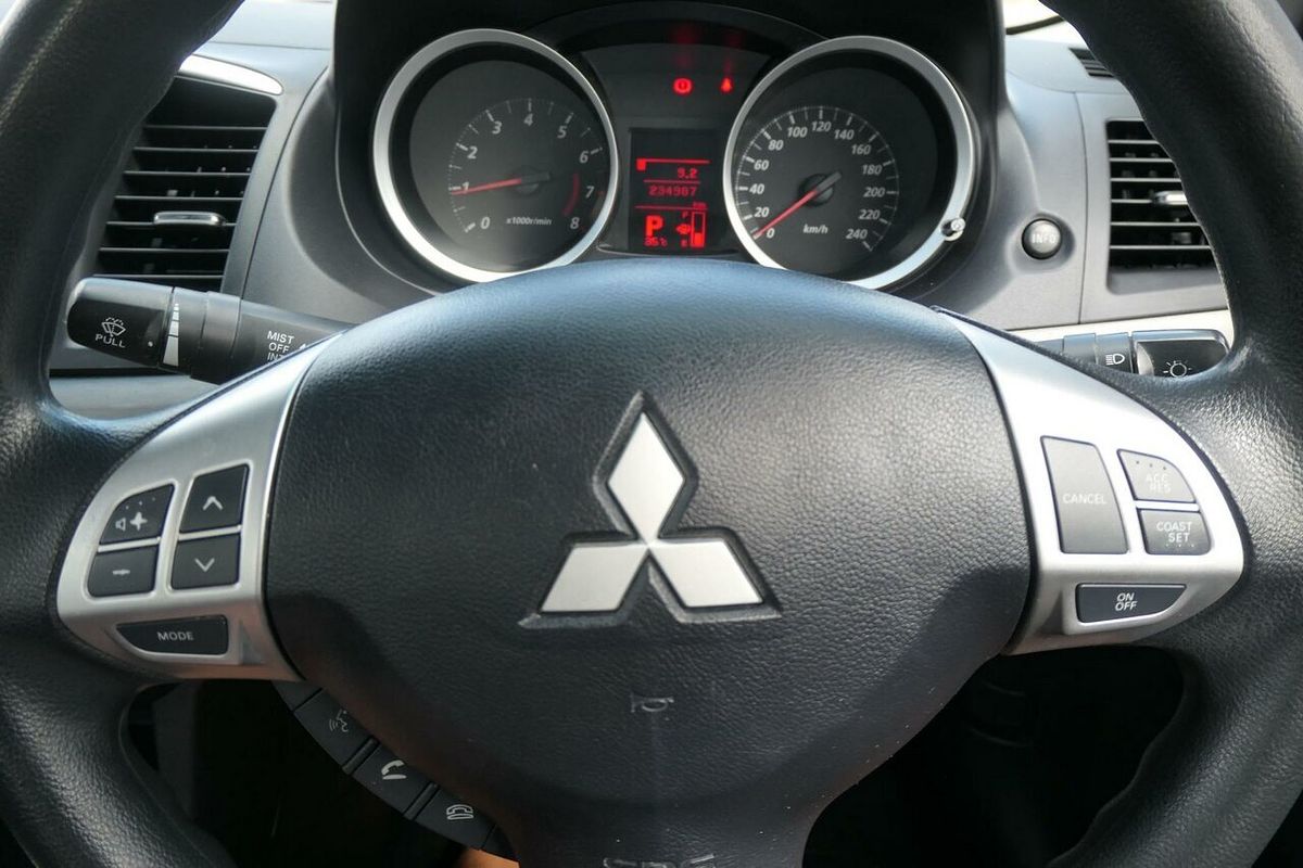 2013 Mitsubishi Lancer ES CJ