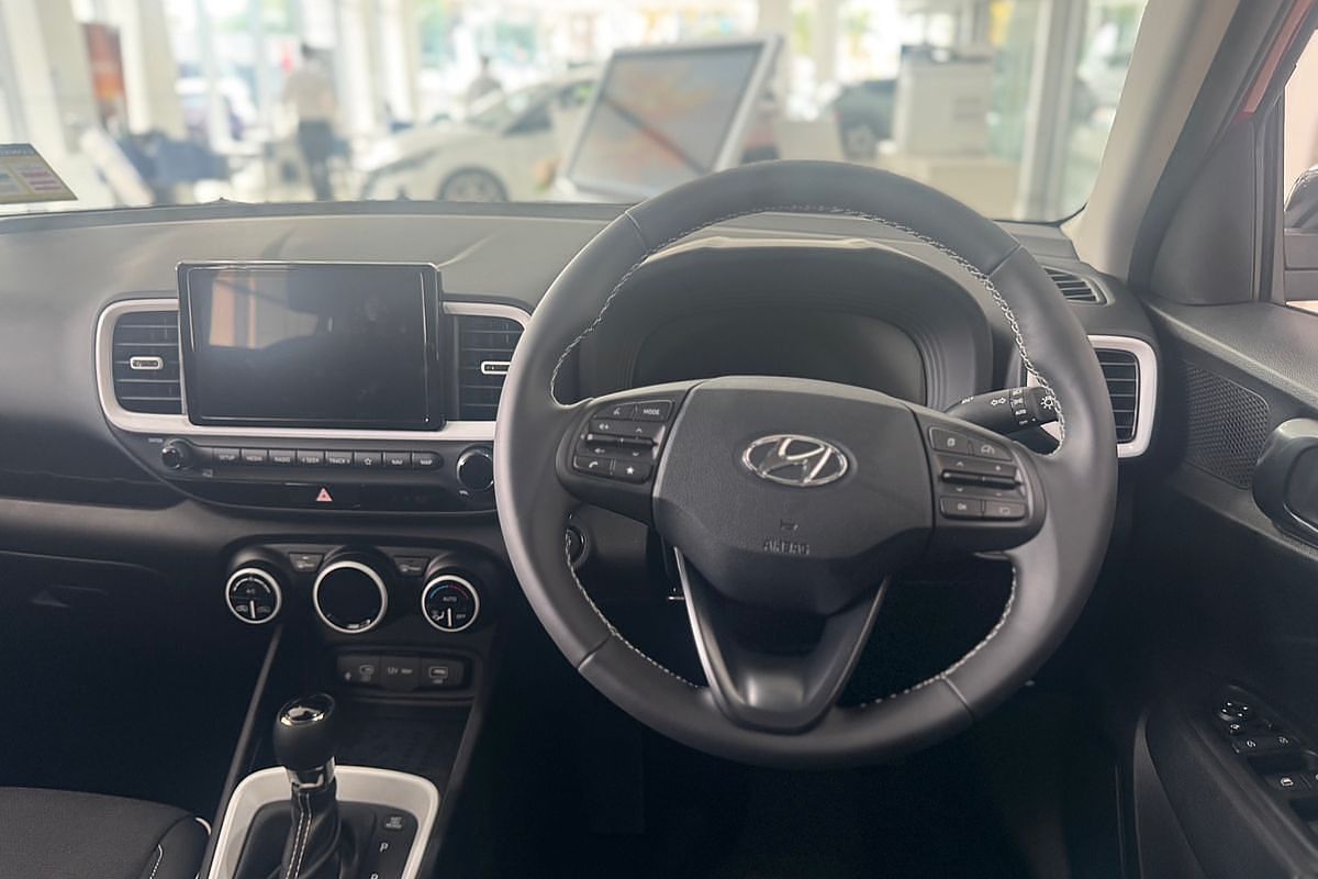 2024 Hyundai Venue Elite QX.V5