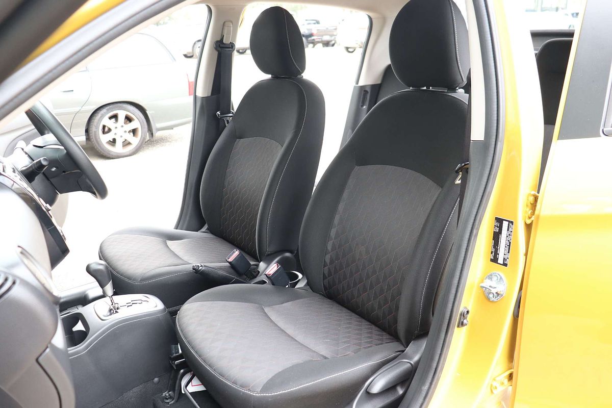 2021 Mitsubishi Mirage LS LB