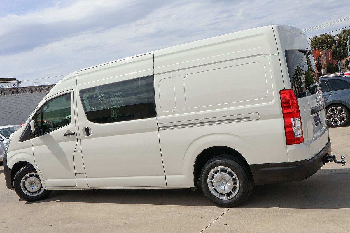 2022 Toyota Hiace GDH320R