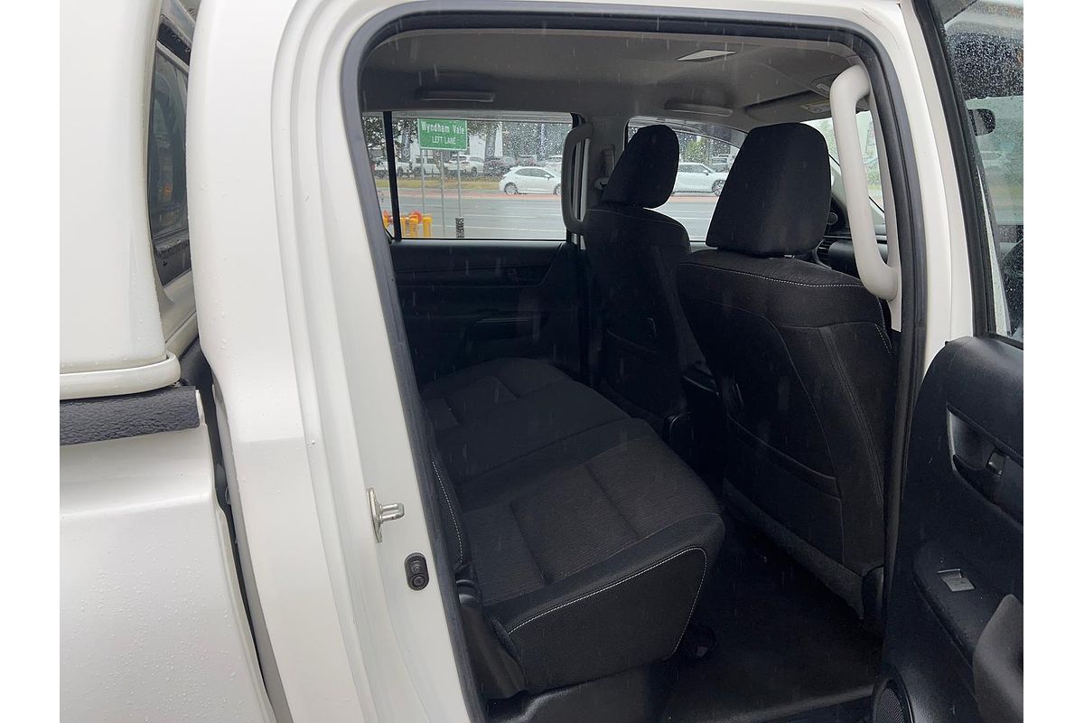 2018 Toyota Hilux SR GUN126R 4X4