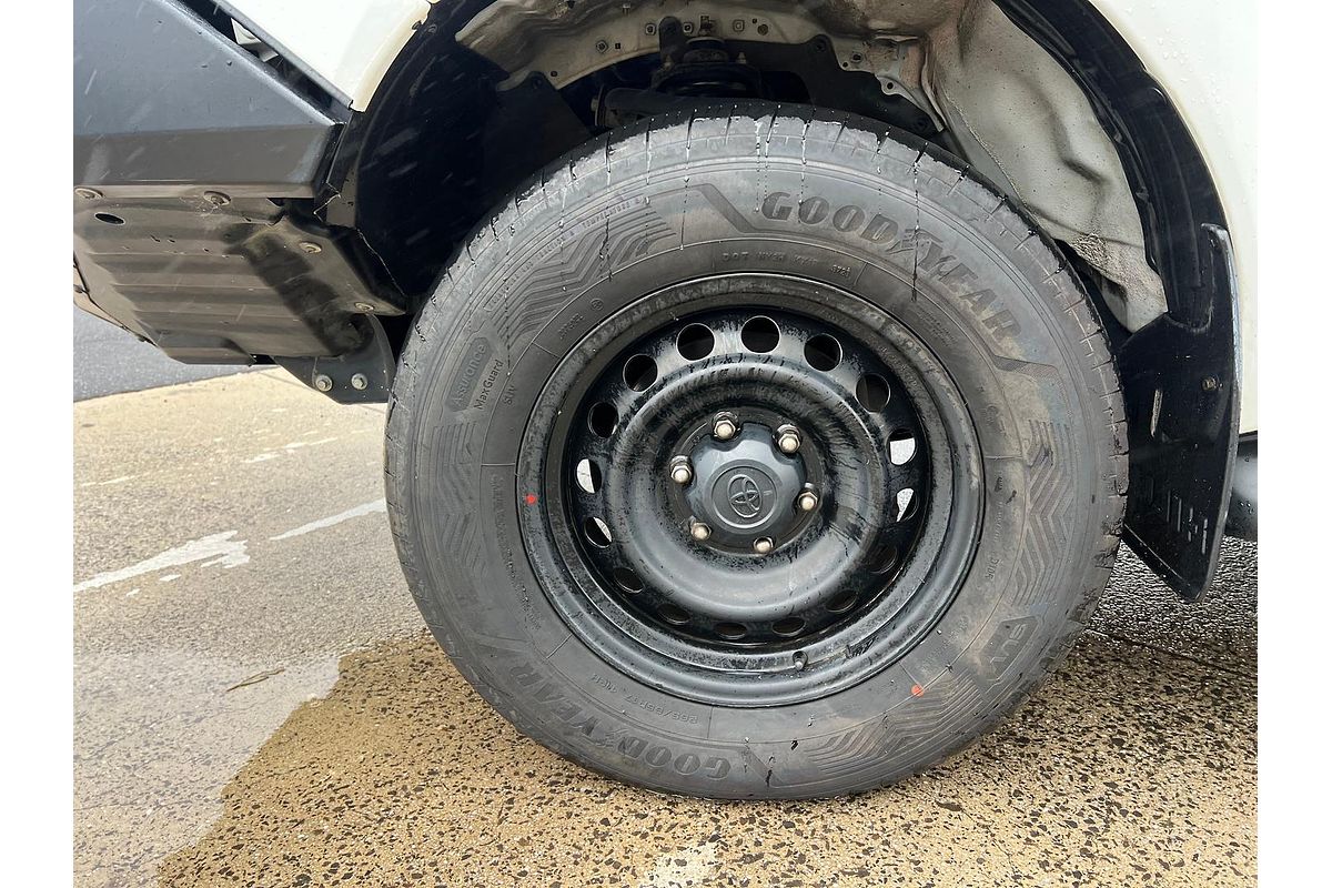 2018 Toyota Hilux SR GUN126R 4X4