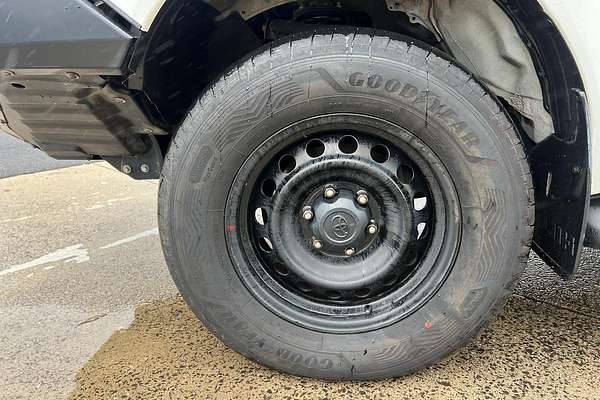 2018 Toyota Hilux SR GUN126R 4X4