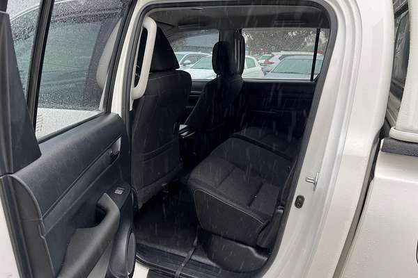 2018 Toyota Hilux SR GUN126R 4X4