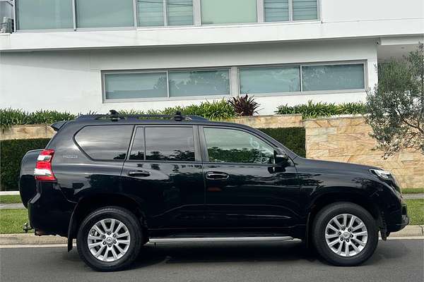 2016 Toyota LANDCRUISER PRADO KAKADU (4x4) GDJ150R MY16