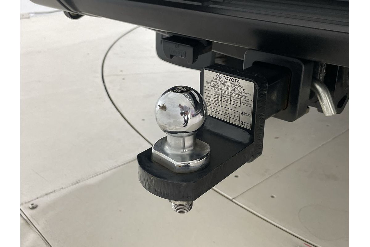 2018 Toyota Hilux SR5 GUN126R 4X4