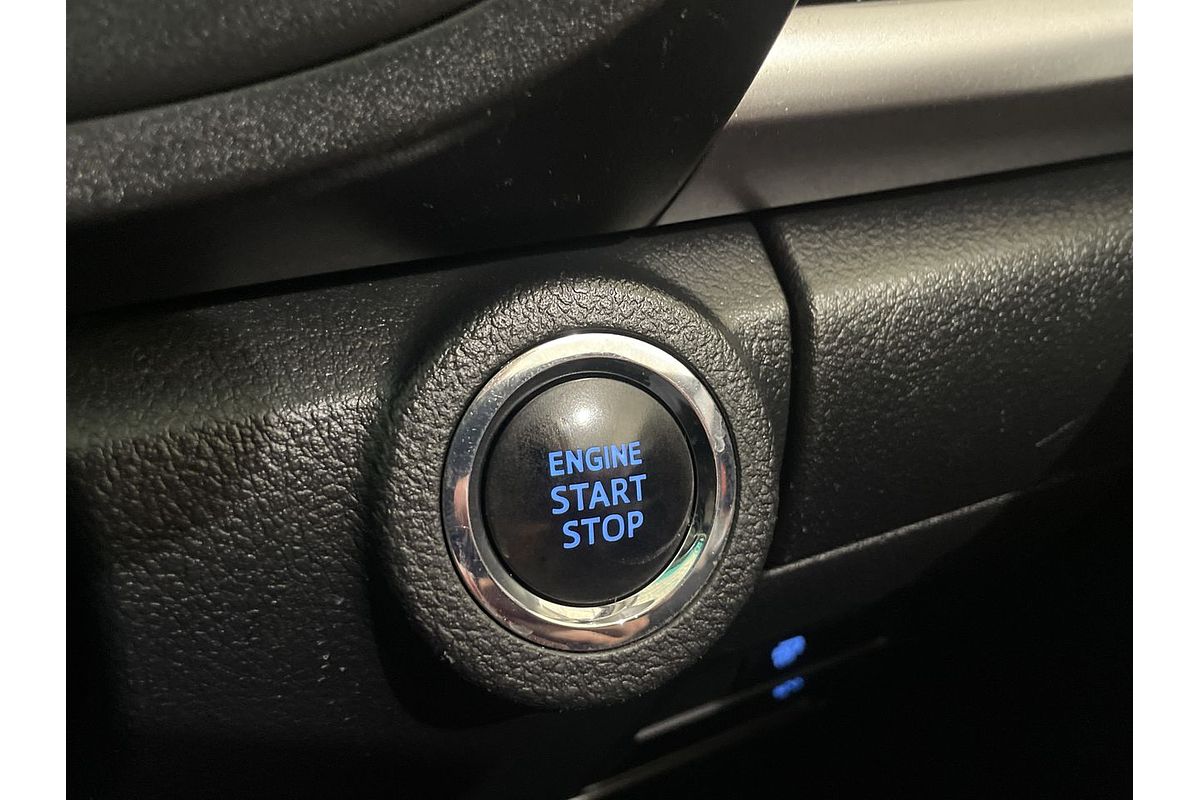 2018 Toyota Hilux SR5 GUN126R 4X4