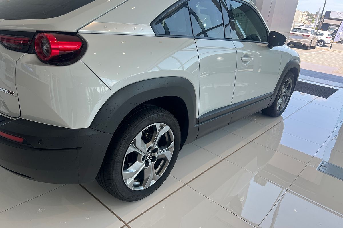 2023 Mazda MX-30 G20e Astina DR Series