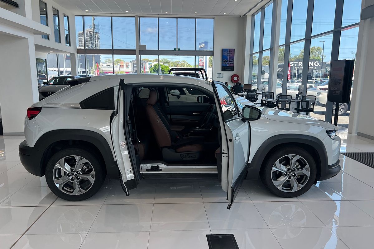 2023 Mazda MX-30 G20e Astina DR Series