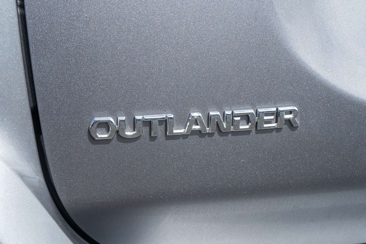 2019 Mitsubishi Outlander LS ZL