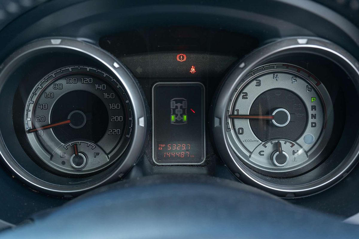 2014 Mitsubishi Pajero VR-X NW