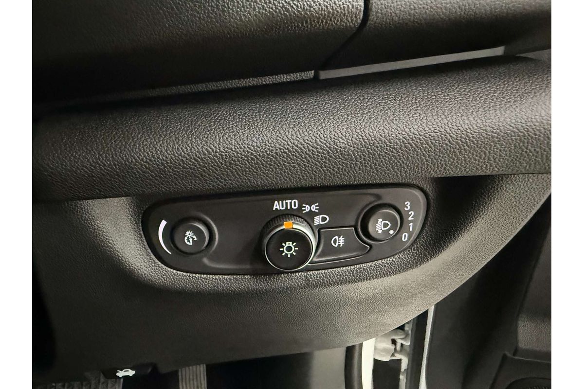 2020 Holden Commodore LT ZB