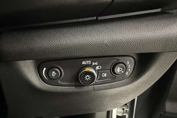 2020 Holden Commodore LT ZB
