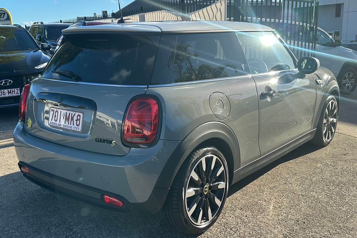 2021 MINI Hatch Cooper SE Classic F56 LCI-2