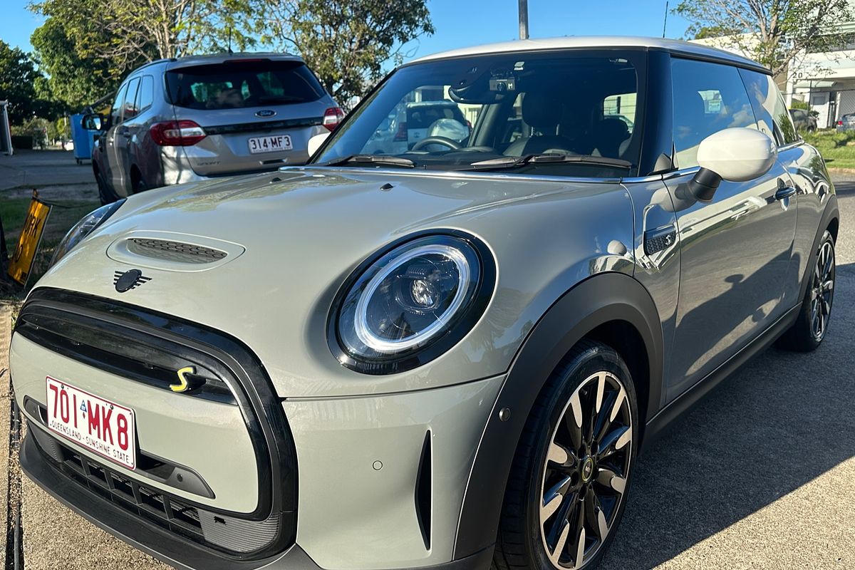 2021 MINI Hatch Cooper SE Classic F56 LCI-2