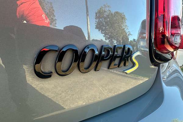 2021 MINI Hatch Cooper SE Classic F56 LCI-2