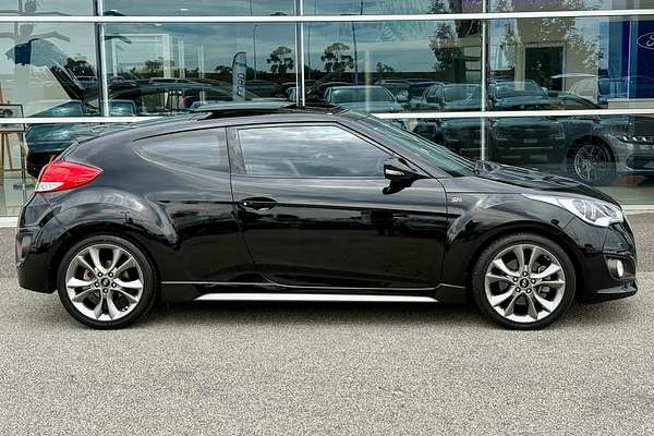 2017 Hyundai Veloster SR Turbo FS5 Series II