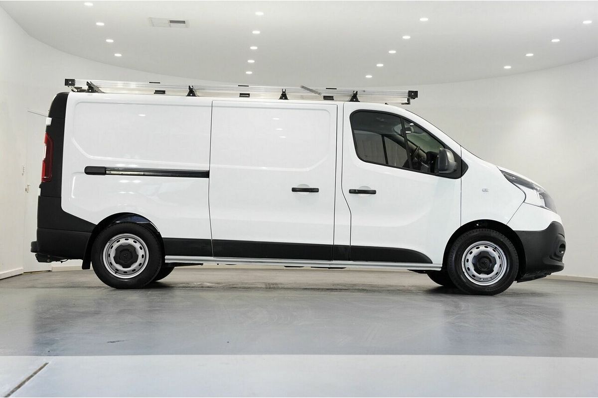2020 Mitsubishi Express GLX SN LWB