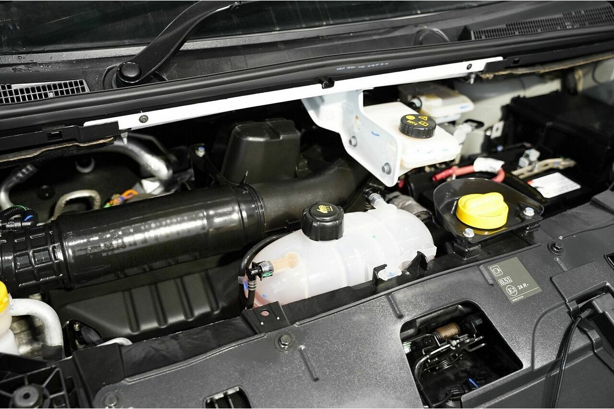 2020 Mitsubishi Express GLX SN LWB
