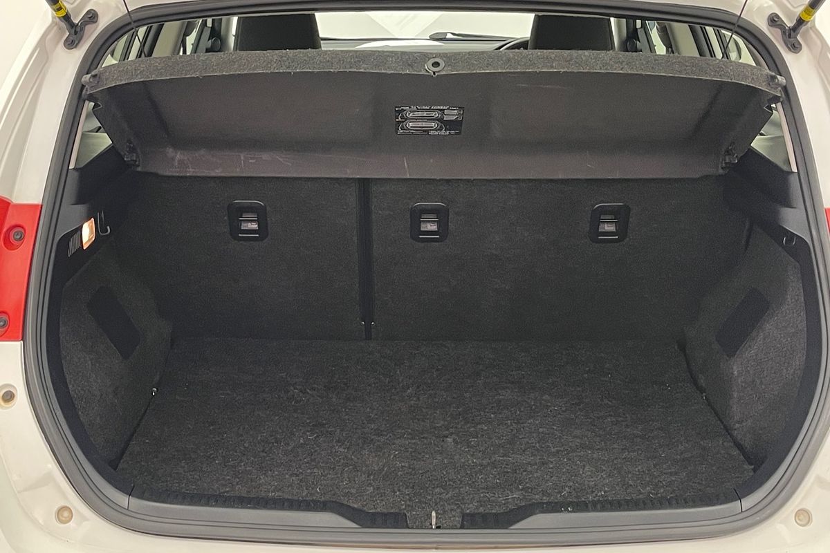 2013 Toyota Corolla Ascent ZRE182R