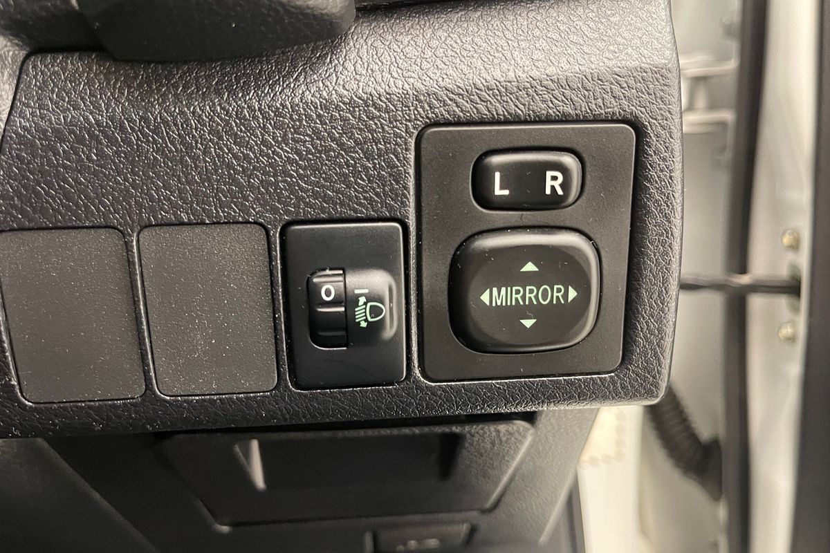 2013 Toyota Corolla Ascent ZRE182R