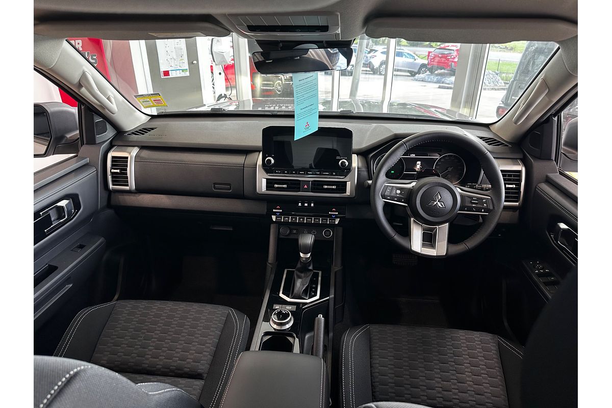 2024 Mitsubishi Triton GLS MV 4X4