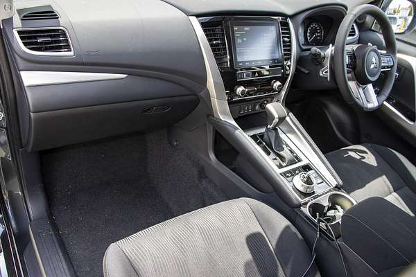 2024 Mitsubishi Pajero Sport GLS QG