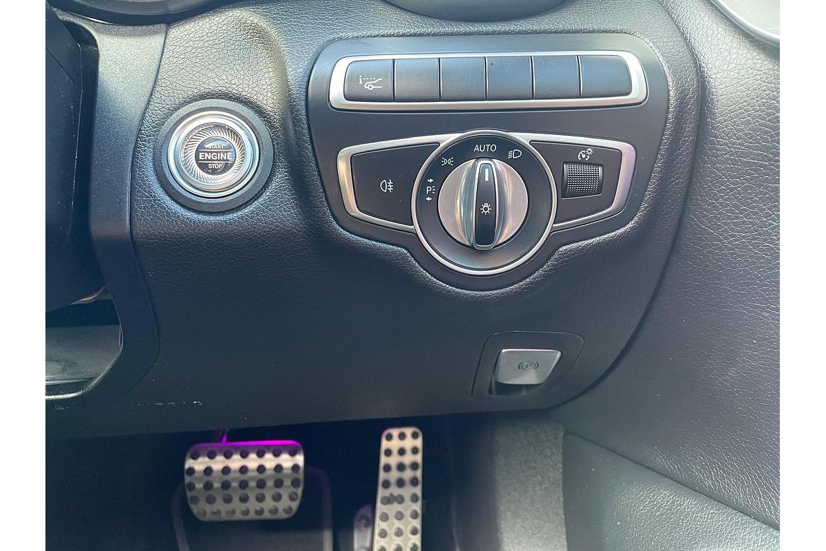 2020 Mercedes-Benz C-Class C200 C205