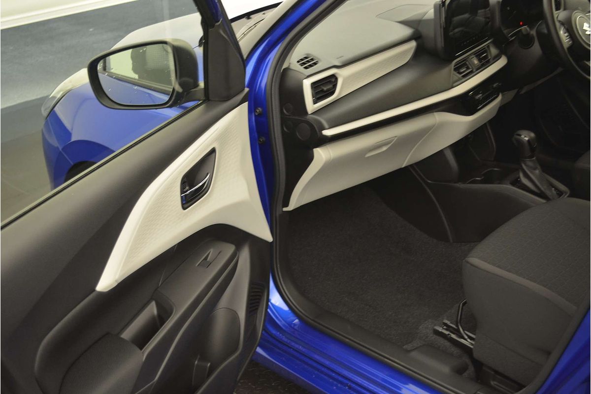2024 Suzuki Swift Hybrid UZ