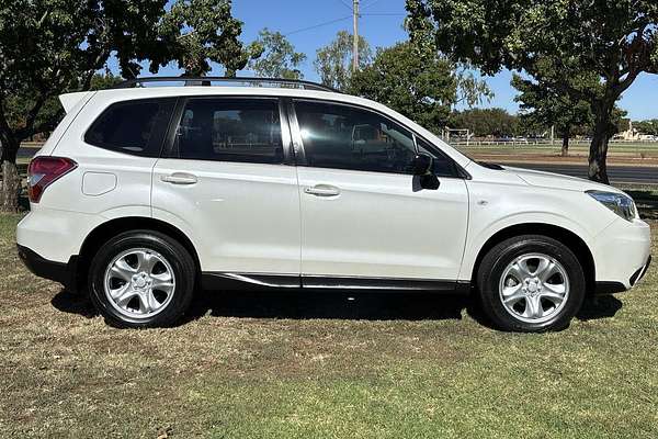 2014 Subaru Forester 2.5i S4
