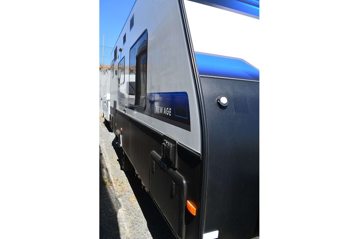 2025 New Age Manta Ray 16ft Embark