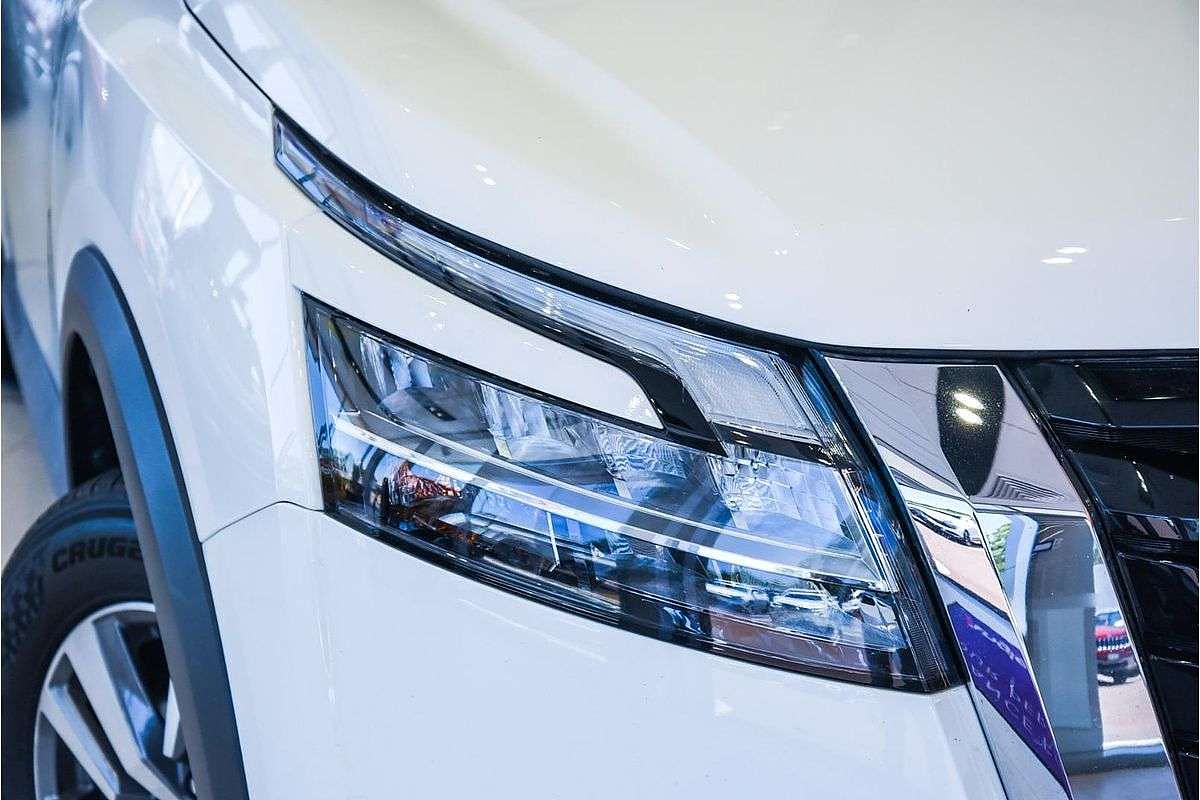 2023 Nissan Pathfinder Ti R53