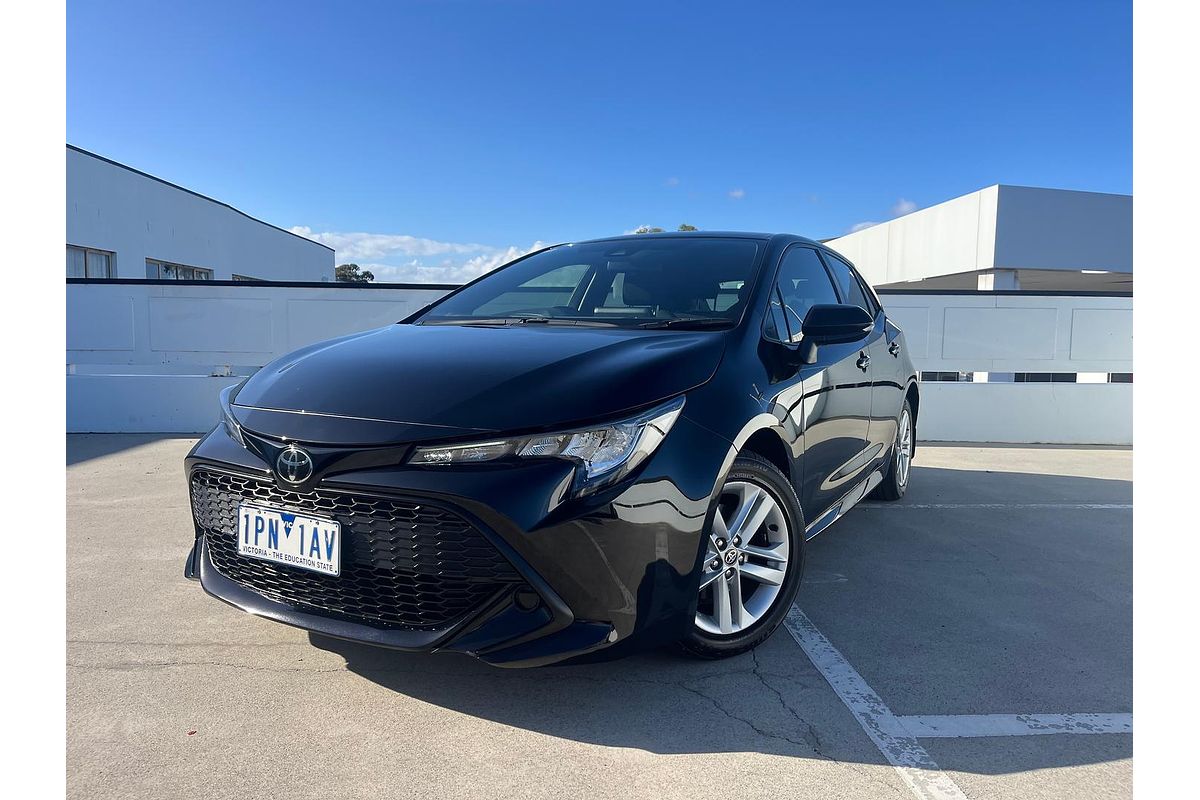 2018 Toyota Corolla Ascent Sport MZEA12R
