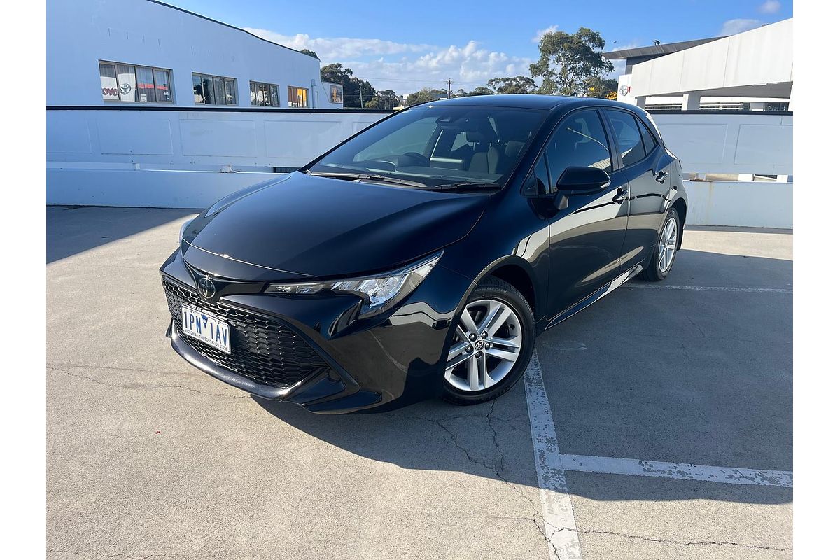 2018 Toyota Corolla Ascent Sport MZEA12R
