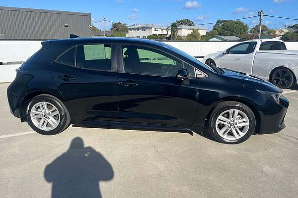2018 Toyota Corolla Ascent Sport MZEA12R