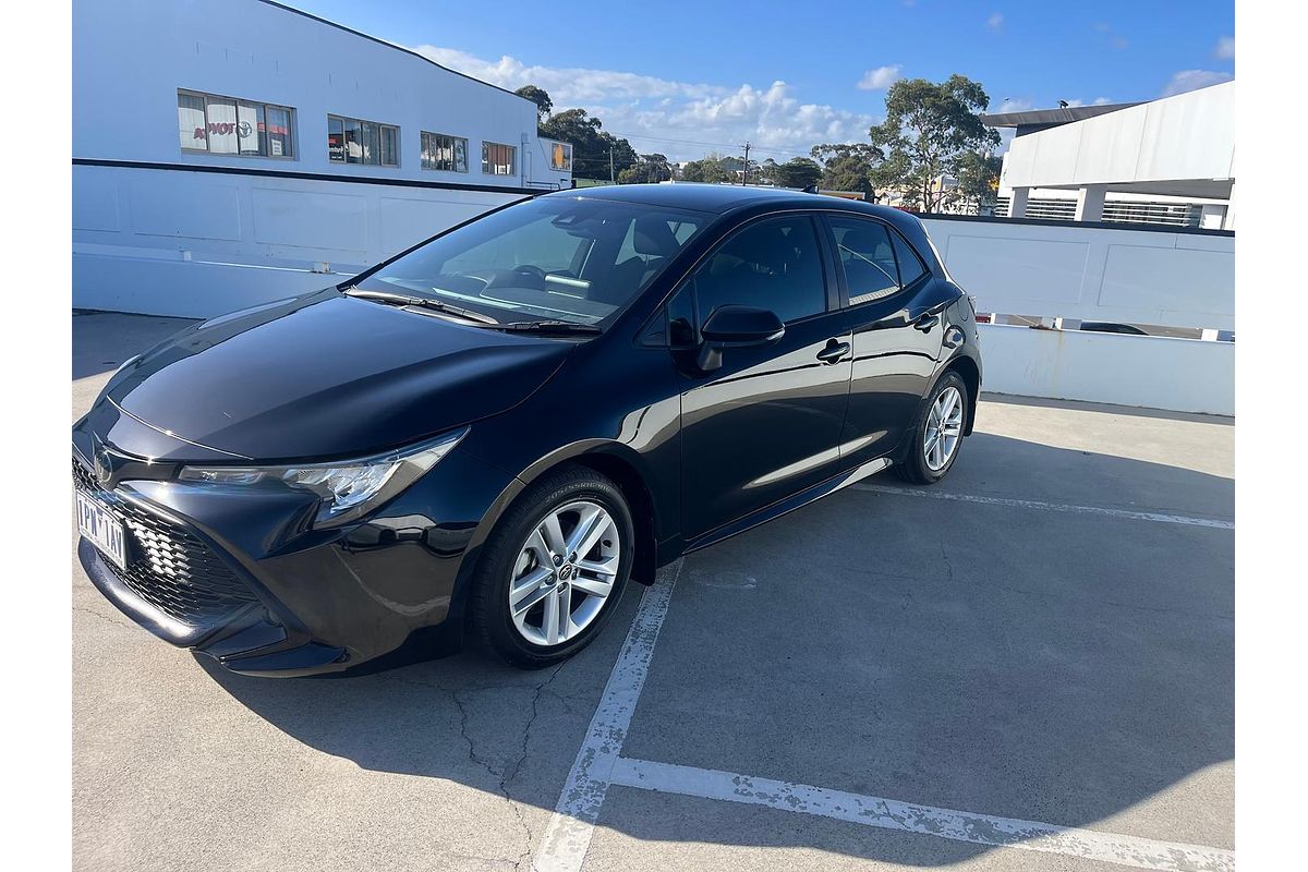 2018 Toyota Corolla Ascent Sport MZEA12R