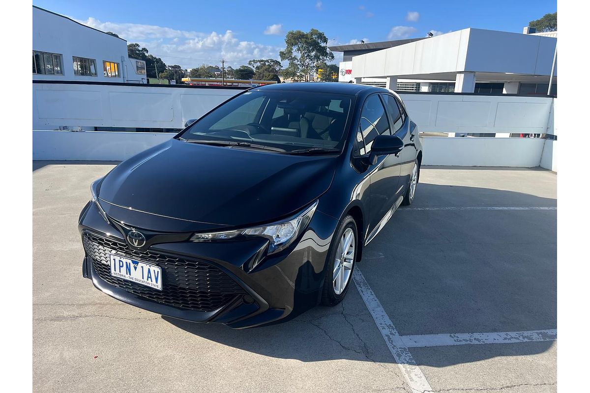 2018 Toyota Corolla Ascent Sport MZEA12R