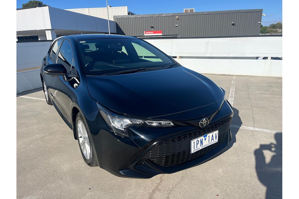 2018 Toyota Corolla Ascent Sport MZEA12R