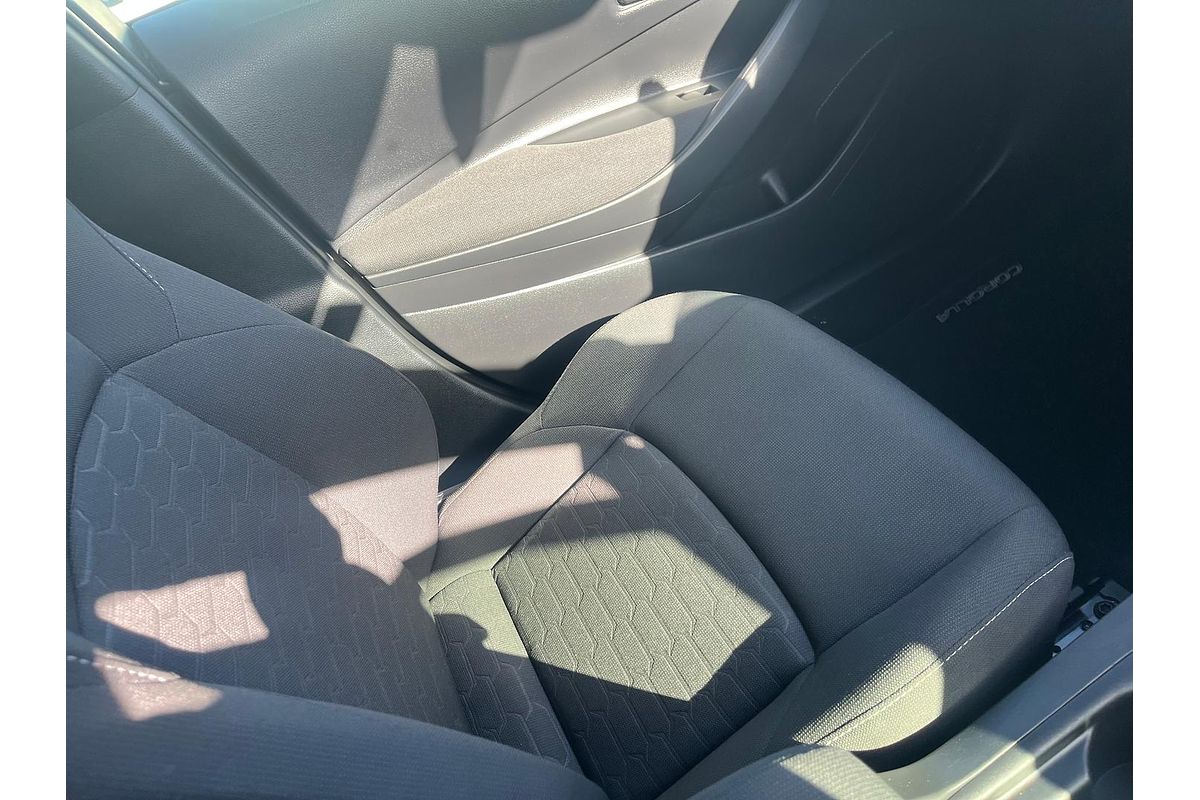 2018 Toyota Corolla Ascent Sport MZEA12R