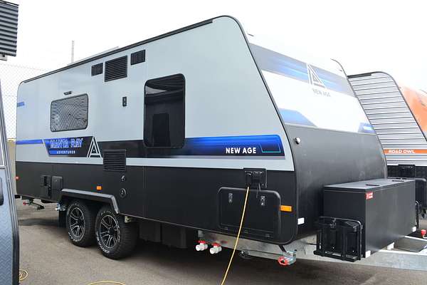 2024 New Age Manta Ray 18ft Adventurer