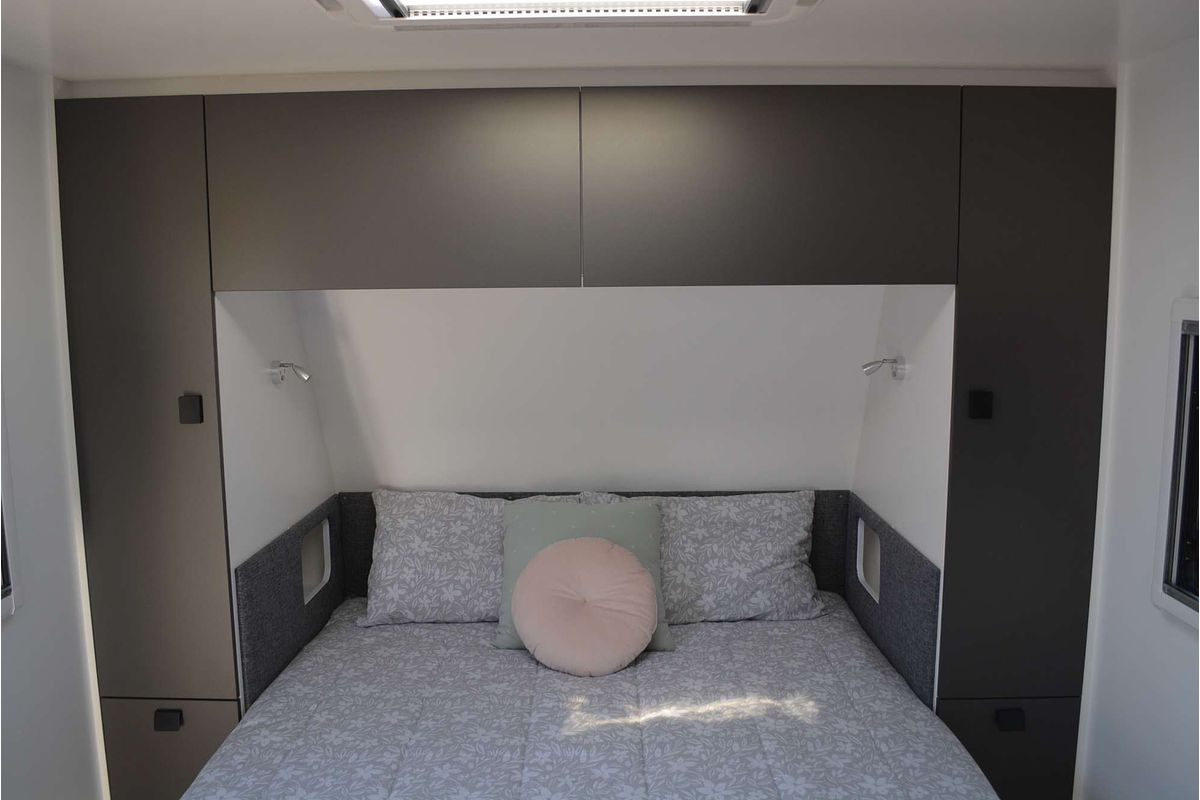 2024 New Age Road Owl 21ft Escape