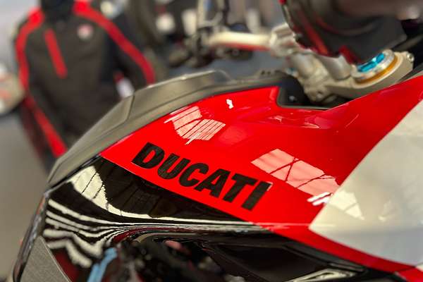 2023 Ducati MULTISTRADA V4 PIKES PEAK