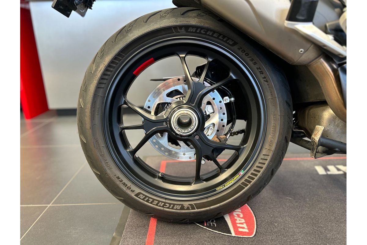 2023 Ducati MULTISTRADA V4 PIKES PEAK