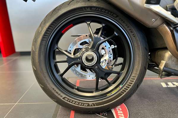 2023 Ducati MULTISTRADA V4 PIKES PEAK