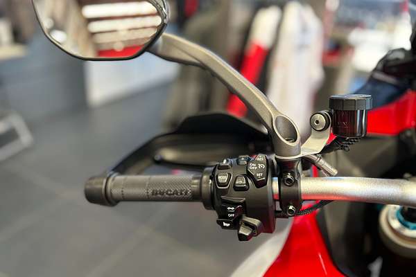 2023 Ducati MULTISTRADA V4 PIKES PEAK