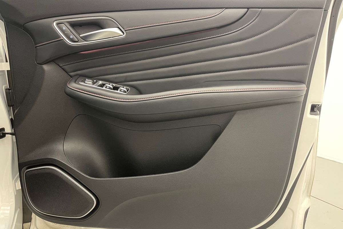 2021 MG HS +EV Essence SAS23