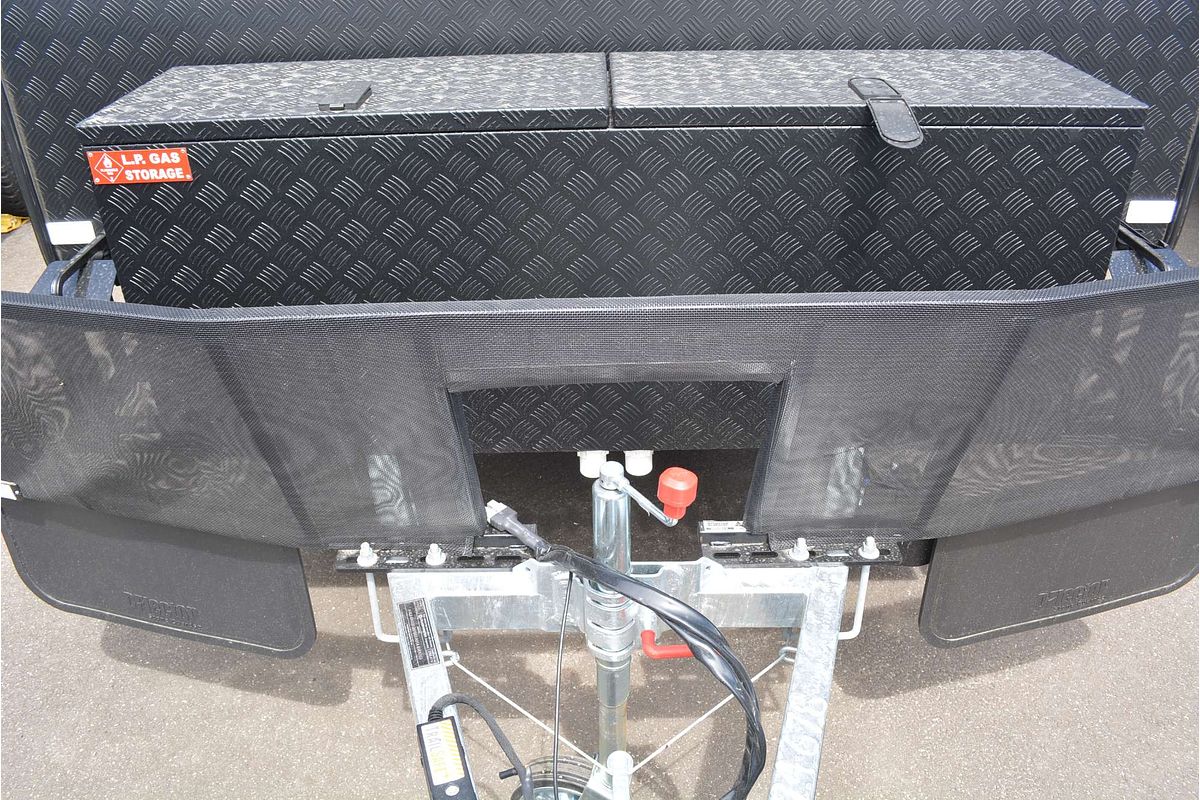 2024 New Age Road Owl 19ft Expedition