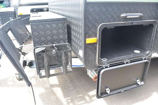2024 New Age Road Owl 19ft Expedition